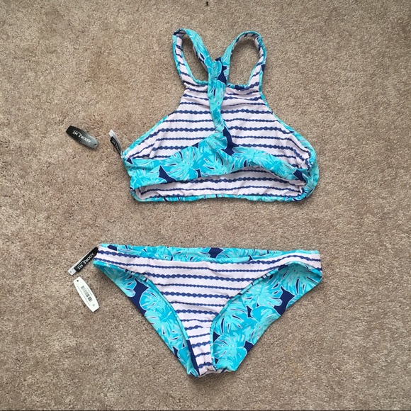 NWT - Super fun & reversible bikini! - Picture 2 of 3